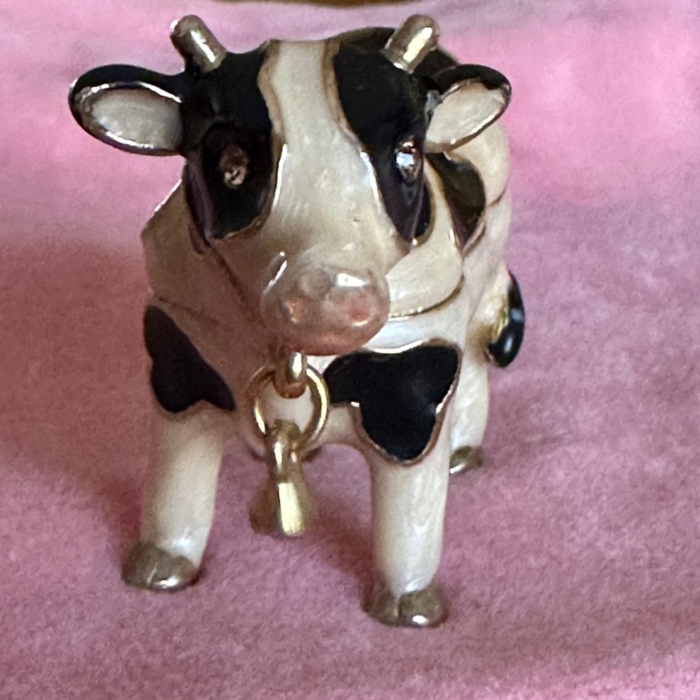 Monet Vintage Cow Keepsake